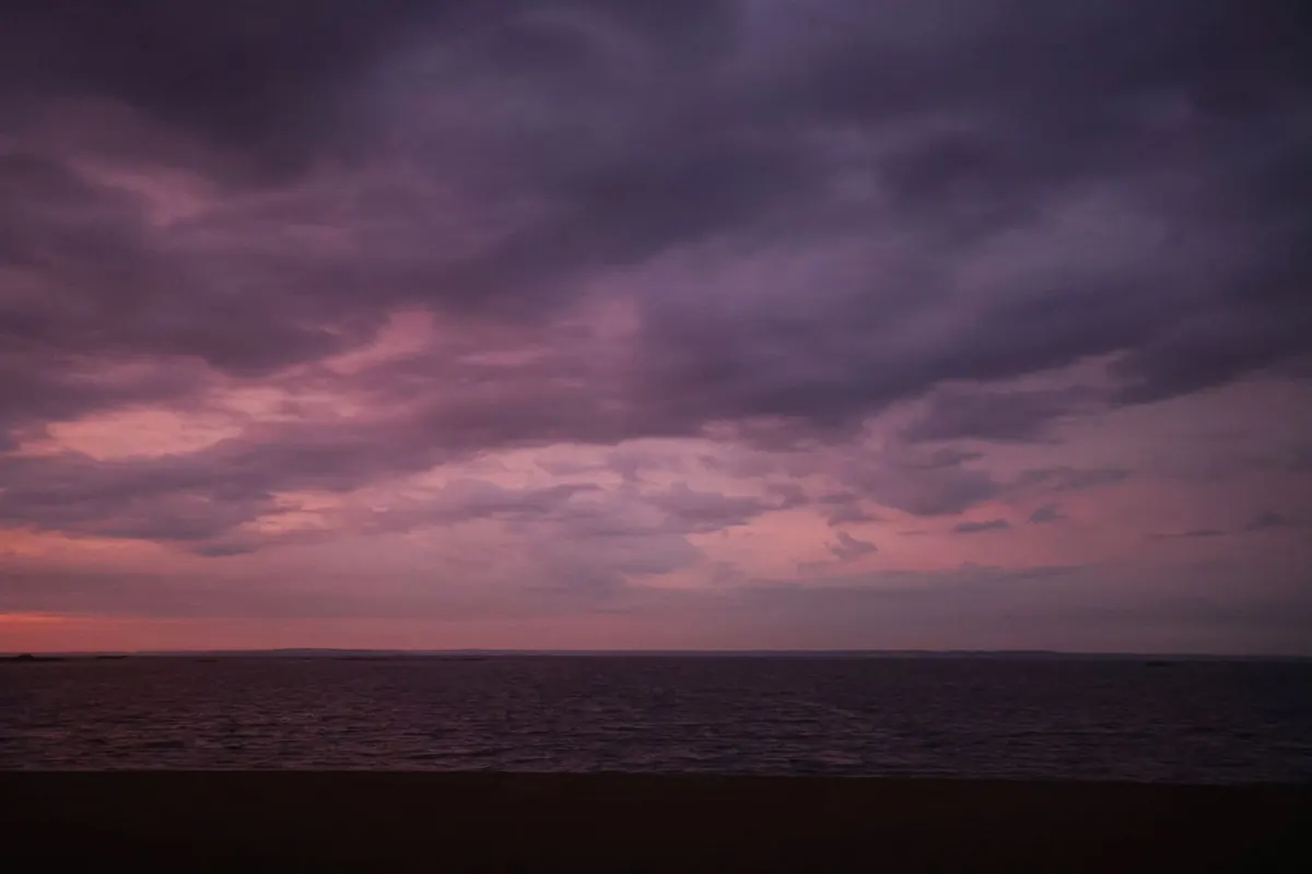 Why the Sky Turns Pink and Purple at Twilight: The Science Explained